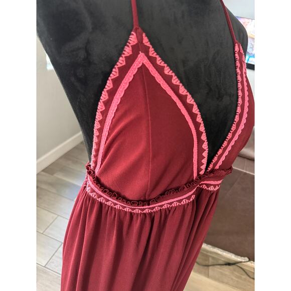 Express dress burgundy, pinks, halter, maxi dress, elastic front elastic back - Picture 1 of 6